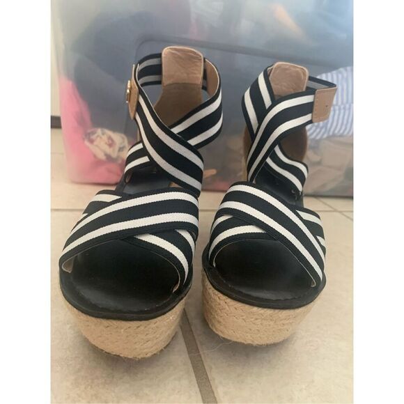 Tommy Hilfiger Womens Theia Espadrille Wedge Sandal Tan Black White - Picture 1 of 11